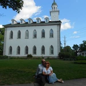 Meet your Posher, Lois